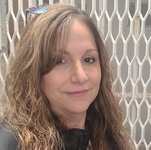 Meet your Posher, Lori